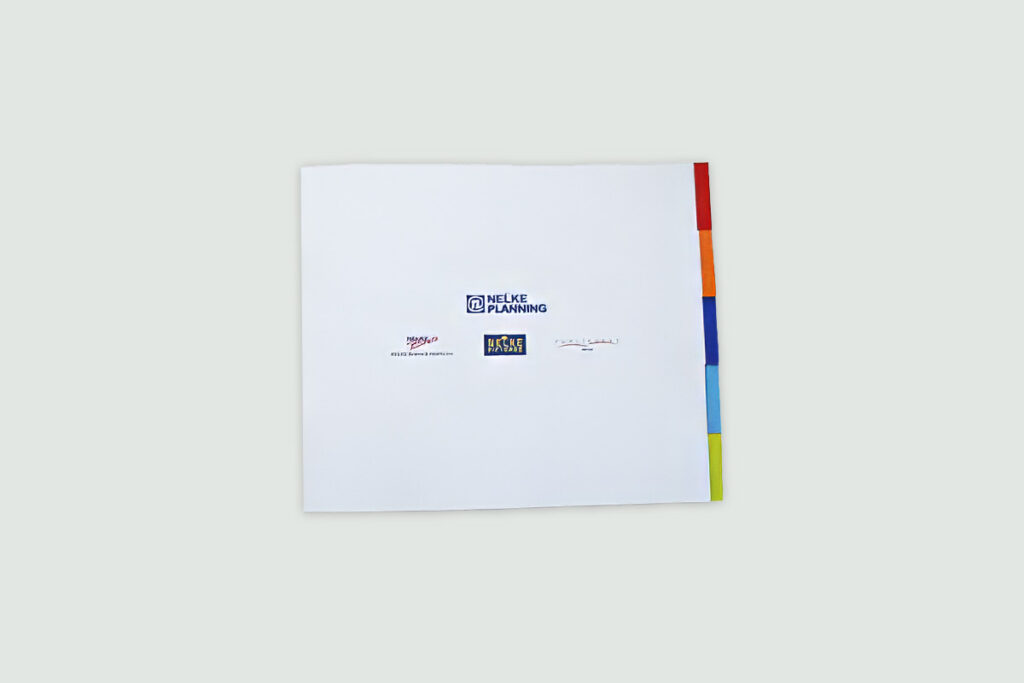 部署ごとにページがタグ形式になっている